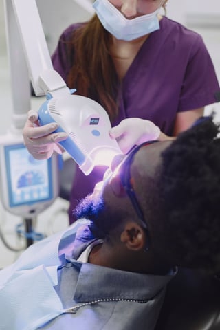 Free professional teeth whitening kit